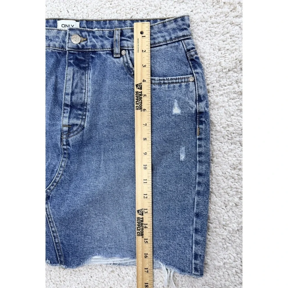 ONLY Denim Mini Skirt Womens 40 Light‎ Blue Excellent Distressed Frayed Hem
